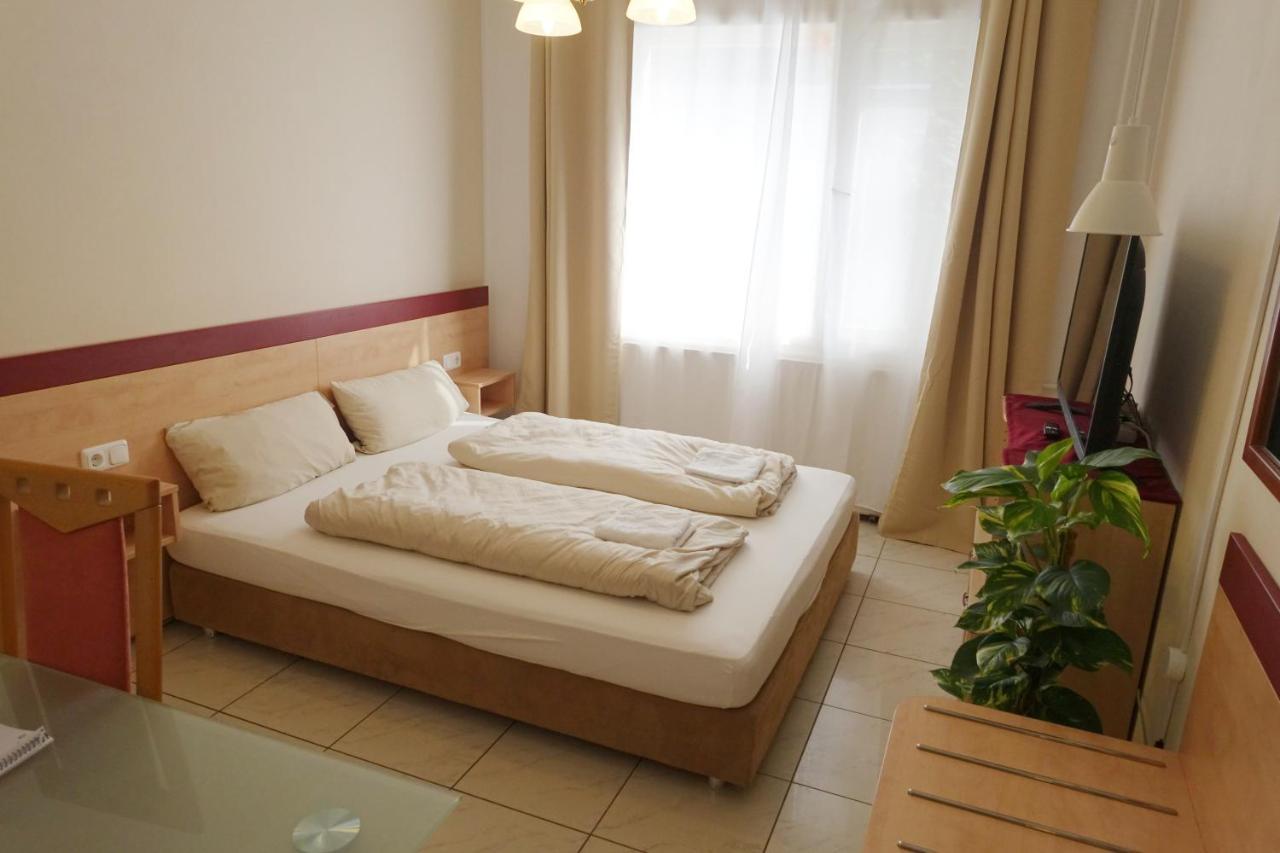 Ein In Wohngemeinschaft Netflix, Internet, Kuche, Premium Kabelfernsehen, Queen-size-bett 160cm Alloggio in famiglia